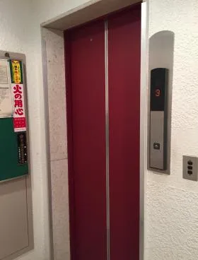 明治ビルの外観