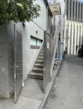 クォードビルの外観