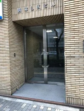 岡本LKビルの外観
