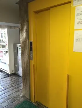 東京セントラル代々木の外観