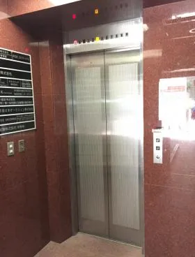 金葉ビルの外観