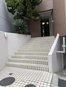 和興ビルの外観