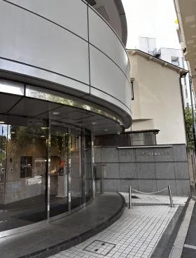 KSビルの外観