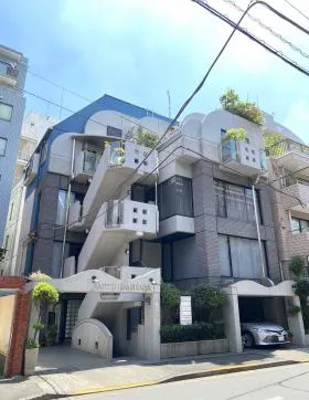 ミッテウメハラビルの外観