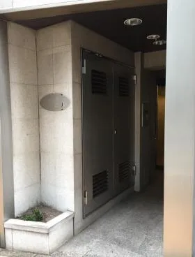 銀座ユリカビルの外観