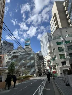 記録映画社ビルの外観