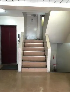 呉羽ビルの外観