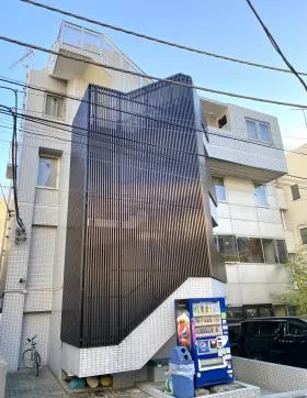 コア原宿ビルの外観