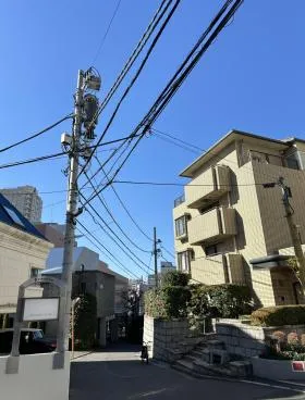ベネッセビルの外観