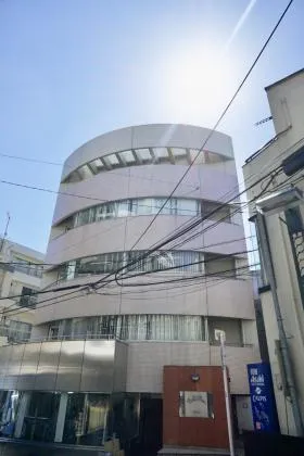 ベルファイブビルの外観
