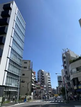 代々木クリスタルビルの外観