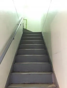 新宿島津ビルの外観