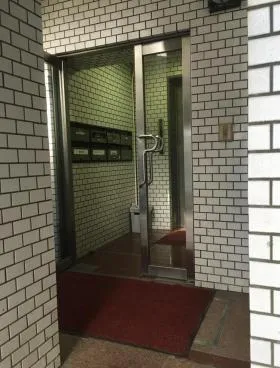 深山ビルの外観