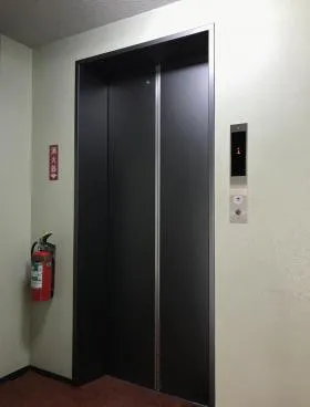清水ビルの外観