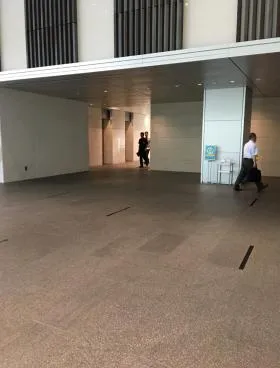 JR南新宿ビルの外観