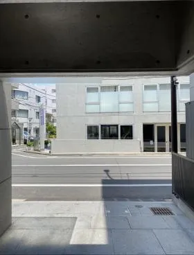 アイワハウスビルの外観