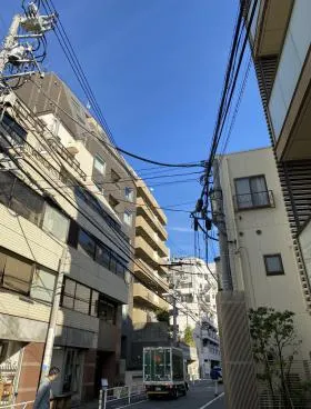アップルパート5ビルの外観