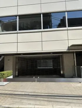 フィオーレ代官山ビルの外観