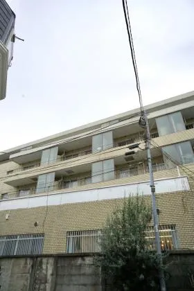 シャトレ代官山アネックスビルの外観
