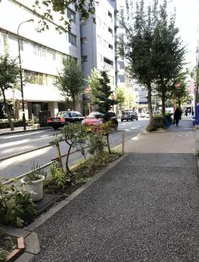 UNパークビルの外観