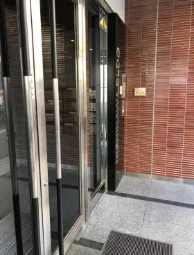 広尾西川ビルの外観