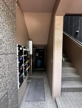 佃権月島ビルの外観