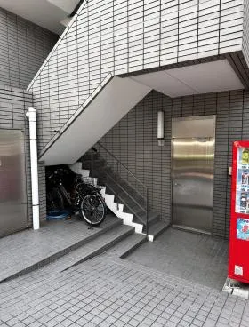 ワイズビルディングの外観