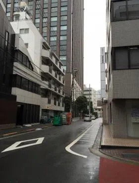 駿河ビルの外観