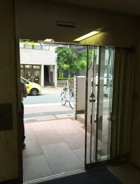 駿河ビルの外観