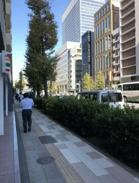 矢崎ホワイトビルの外観