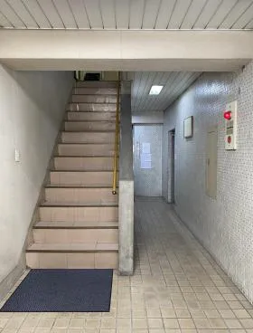 高山ビルの外観
