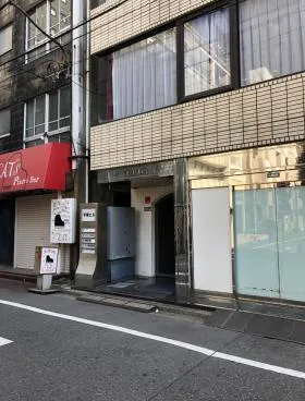 平家ビルの外観