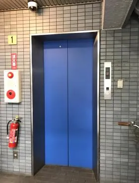 新橋ヤマトヨビルの外観