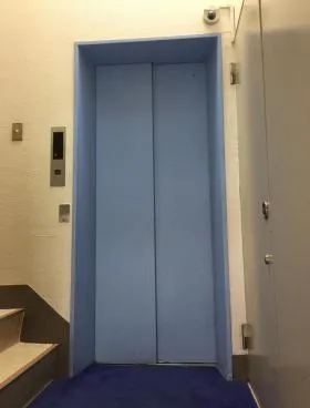 加賀屋ビルの外観