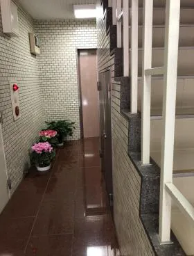 TSビルの外観
