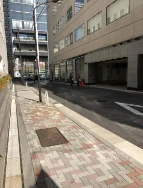 TSビルの外観