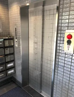 ノアーズアーク虎ノ門ビルの外観