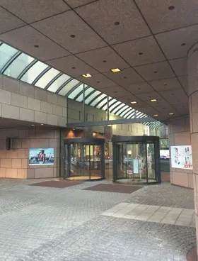 日本赤十字社ビルの外観