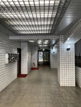 ビックナインビルの外観