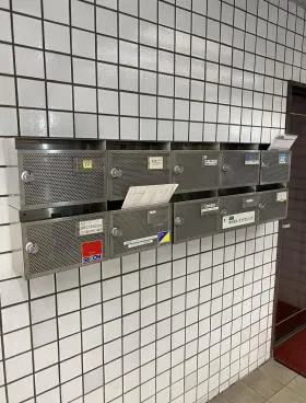 ビックナインビルの外観