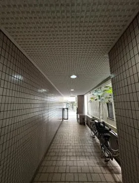 門前ビルの外観