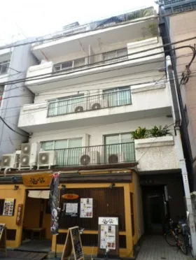 白鳥相互ビルの外観