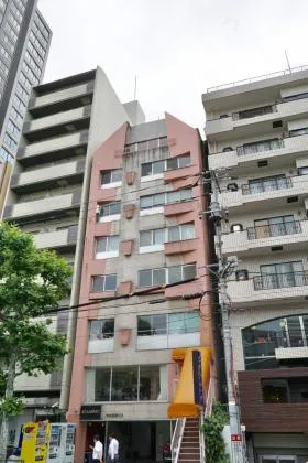 中央飯倉ビルの外観
