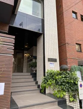 麻布エスビルの外観