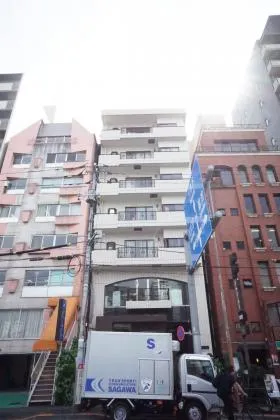 麻布エスビルの外観
