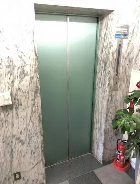 SW六本木通ビルの外観