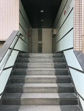 インスタイル南麻布ビルの外観