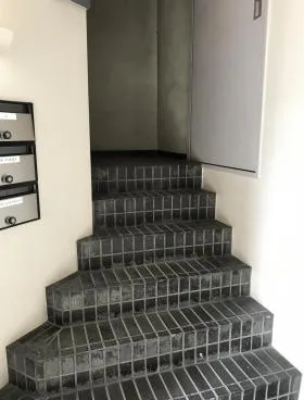 保科ビルの外観