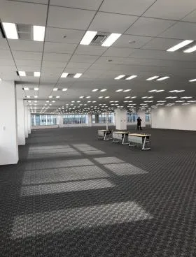 大手町ファーストスクエアイーストタワーの外観
