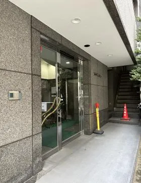 西麻布広瀬ビルの外観